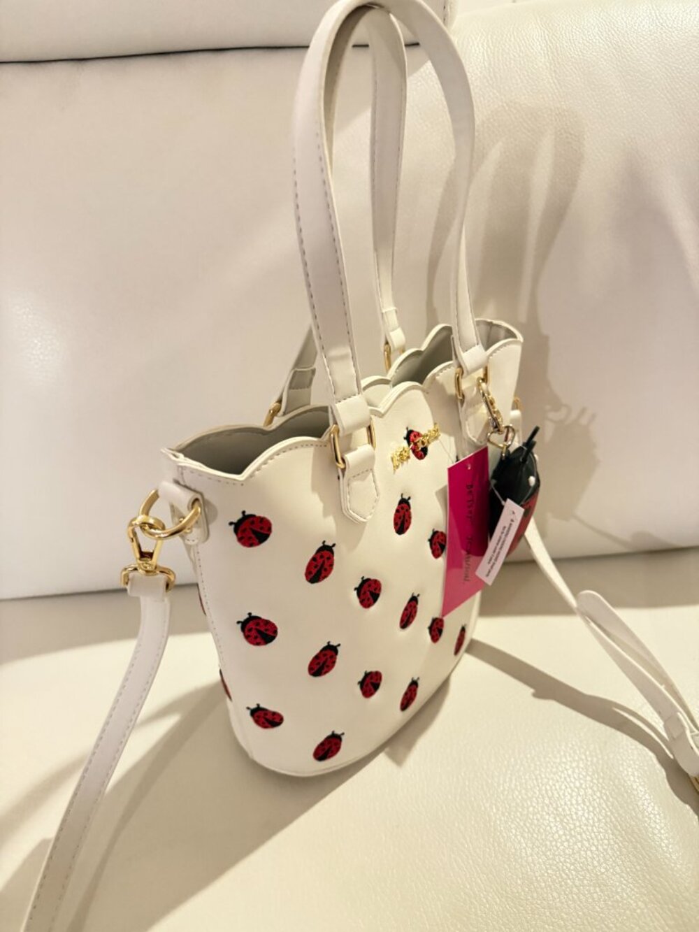 NWT BETSEY JOHNSON XOBLOOM SATCHEL CROSSBODY BAG W LADYBUG EMBROIDERY WHITE - Picture 2 of 6